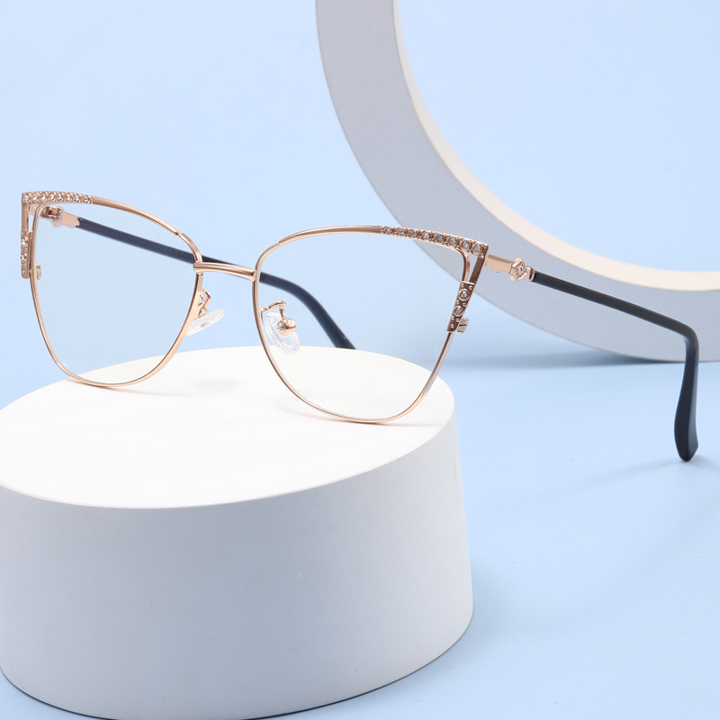 2025 Fashion Metal Cat Eye Punk Style Anti-Blue Light Rimless Lightweight Myopia Optical Glasses Unisex Factory Wholesale