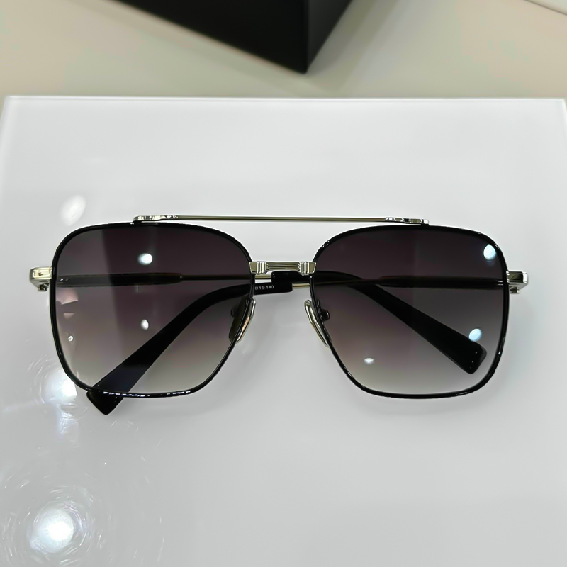 Eyewear Quality Display