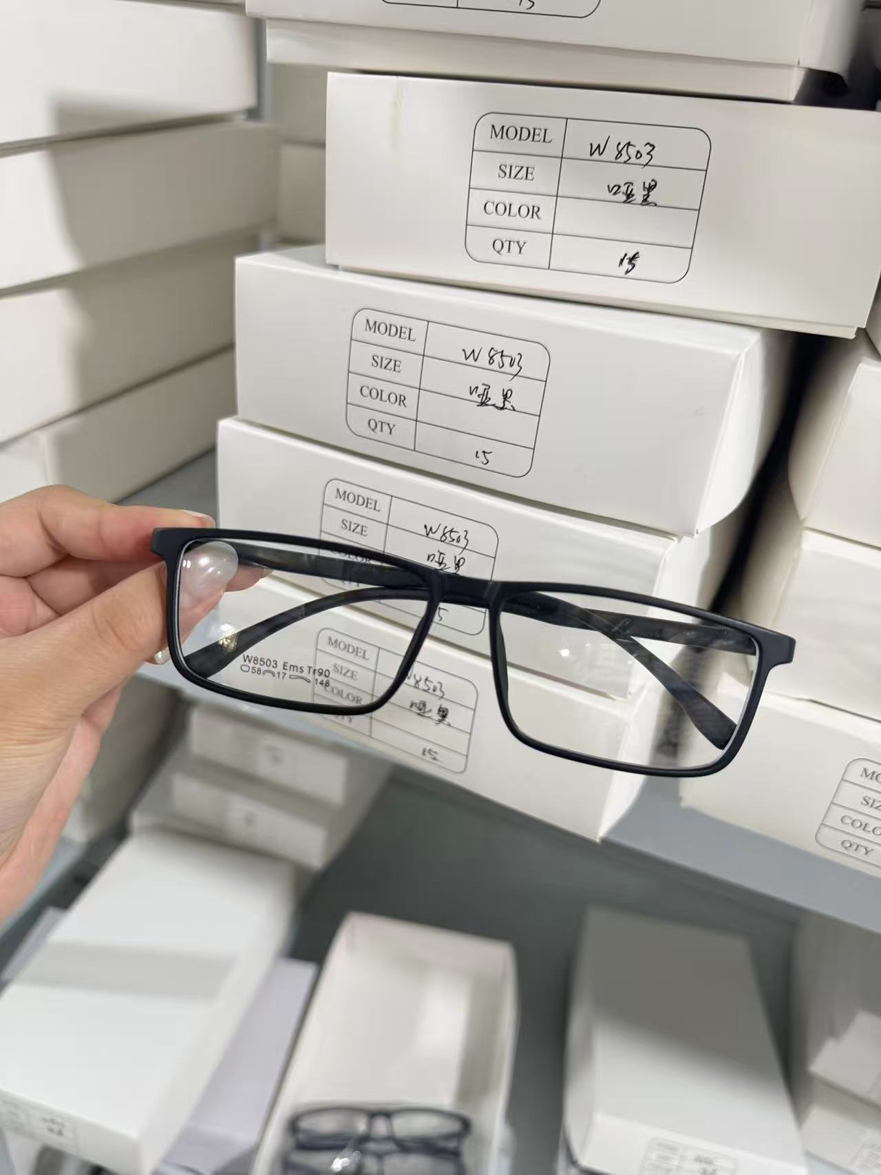 Competitive Wholesale Price TR90 Optical Glasses Frame Durable Basic Eyeglass Frame for Optical Store Retailer Supplier