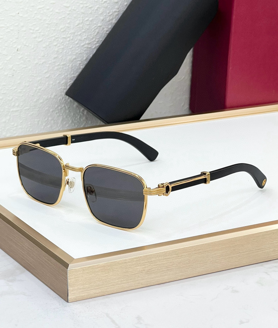 Designer Luxury Small Frame Vintage Metal Sunglasses for Women Square UV400 Red Frame Name Brand Outdoor Glasses 130 sunglasses brand luxury lentes sol lunettes de soleil de marque