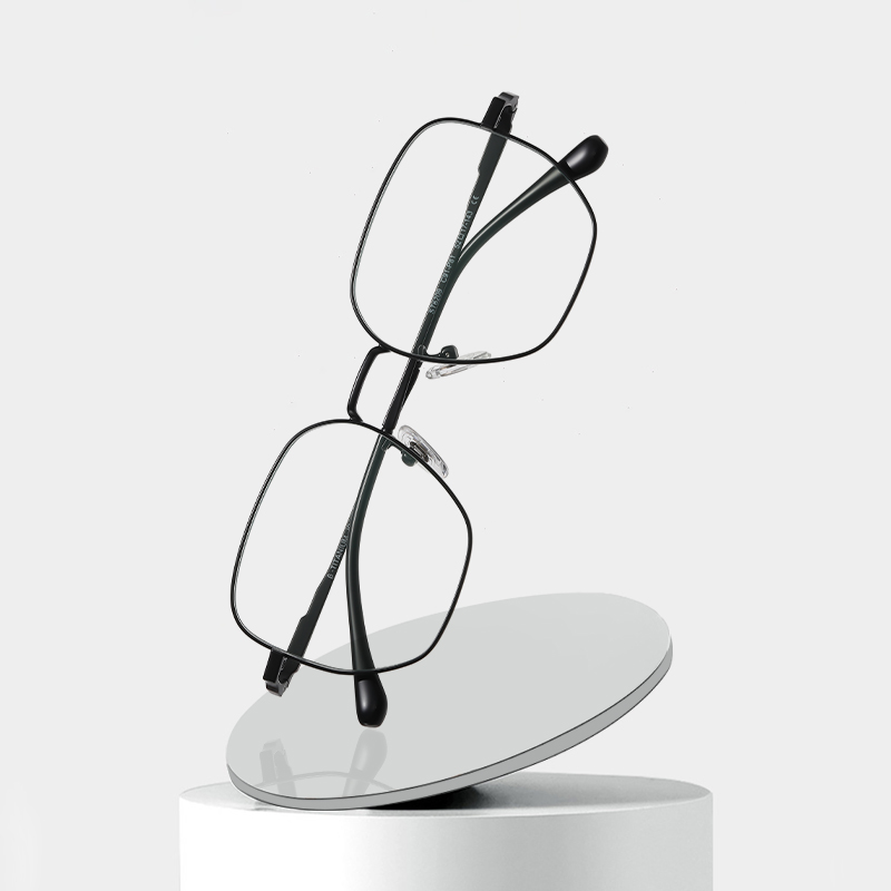 Wholesale Titanium Optical Glasses with Square Frame Classic Style Blue Light Blocking for Women and Men