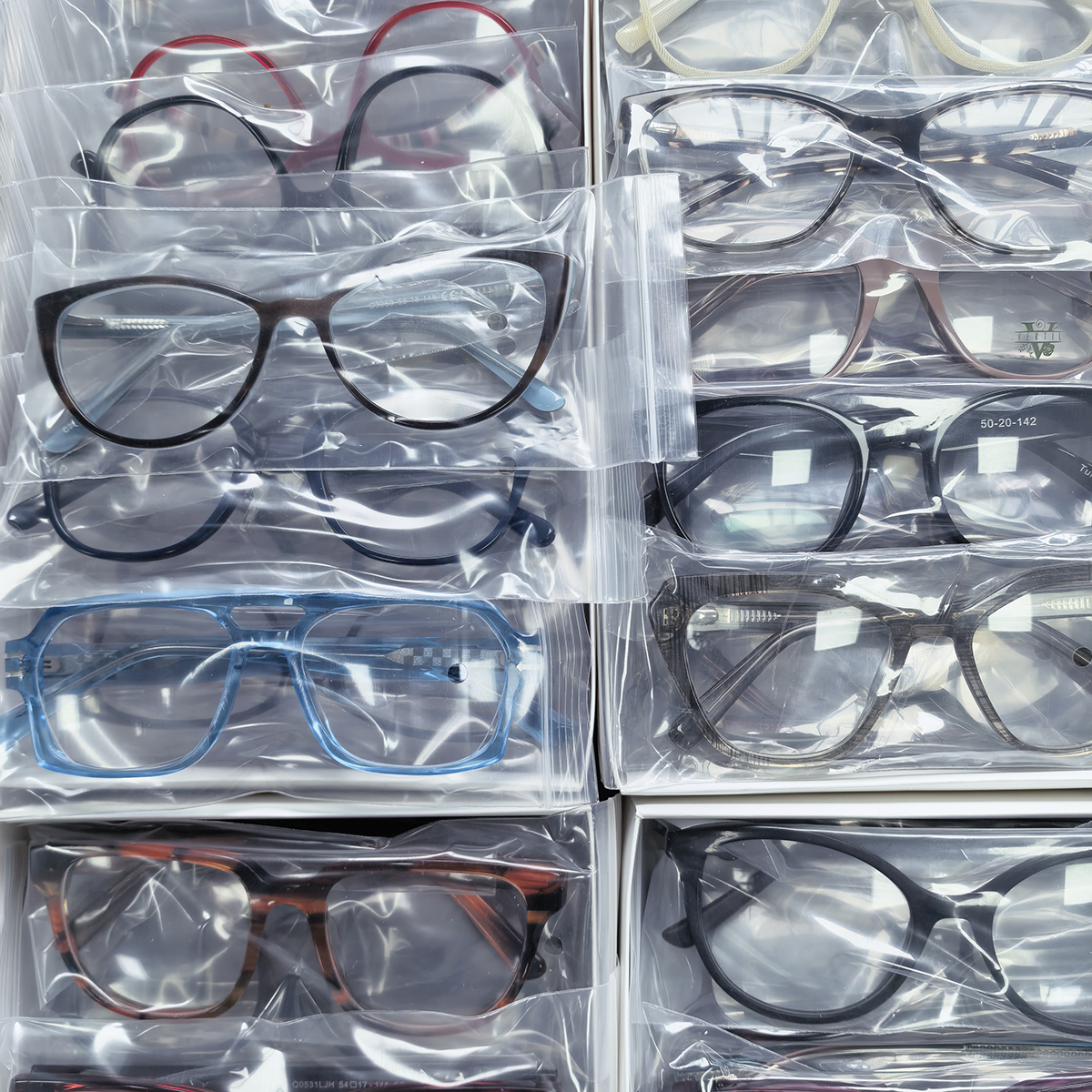 Eyewear Optical Frame Display 3